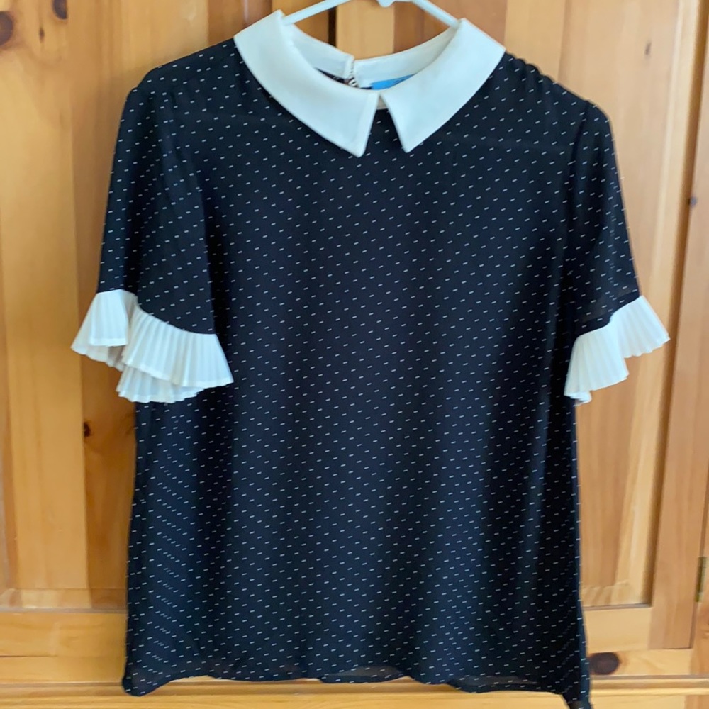 Cute blouse